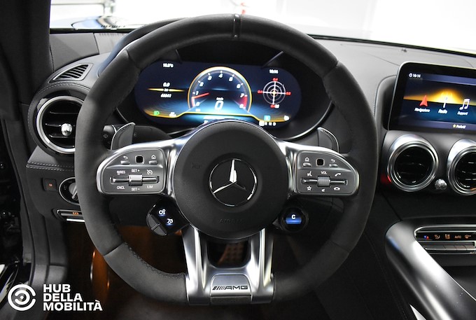 MERCEDES-BENZ GT AMG